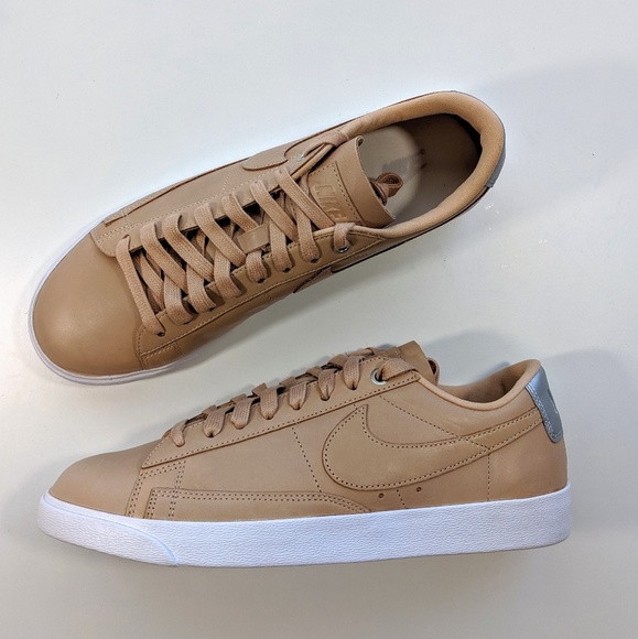 nike blazer low tan